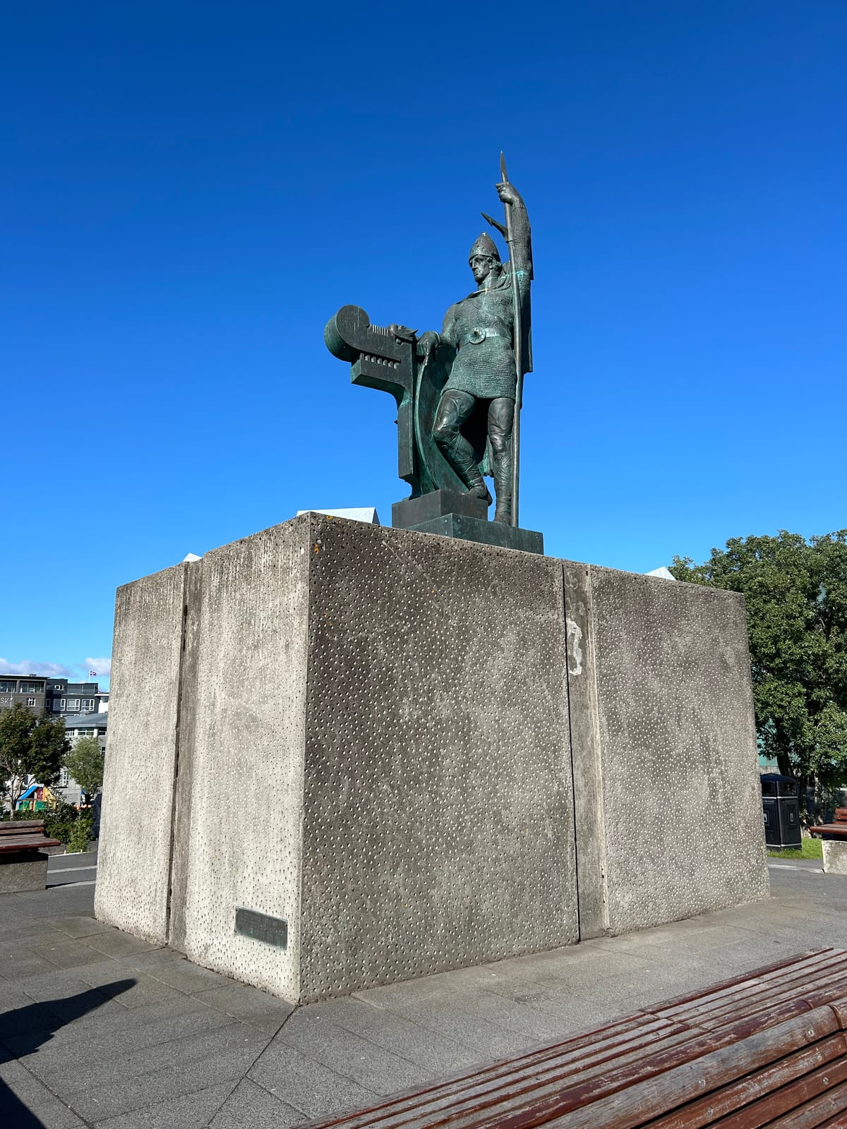 Ingólfur Arnarson, Reykjavík