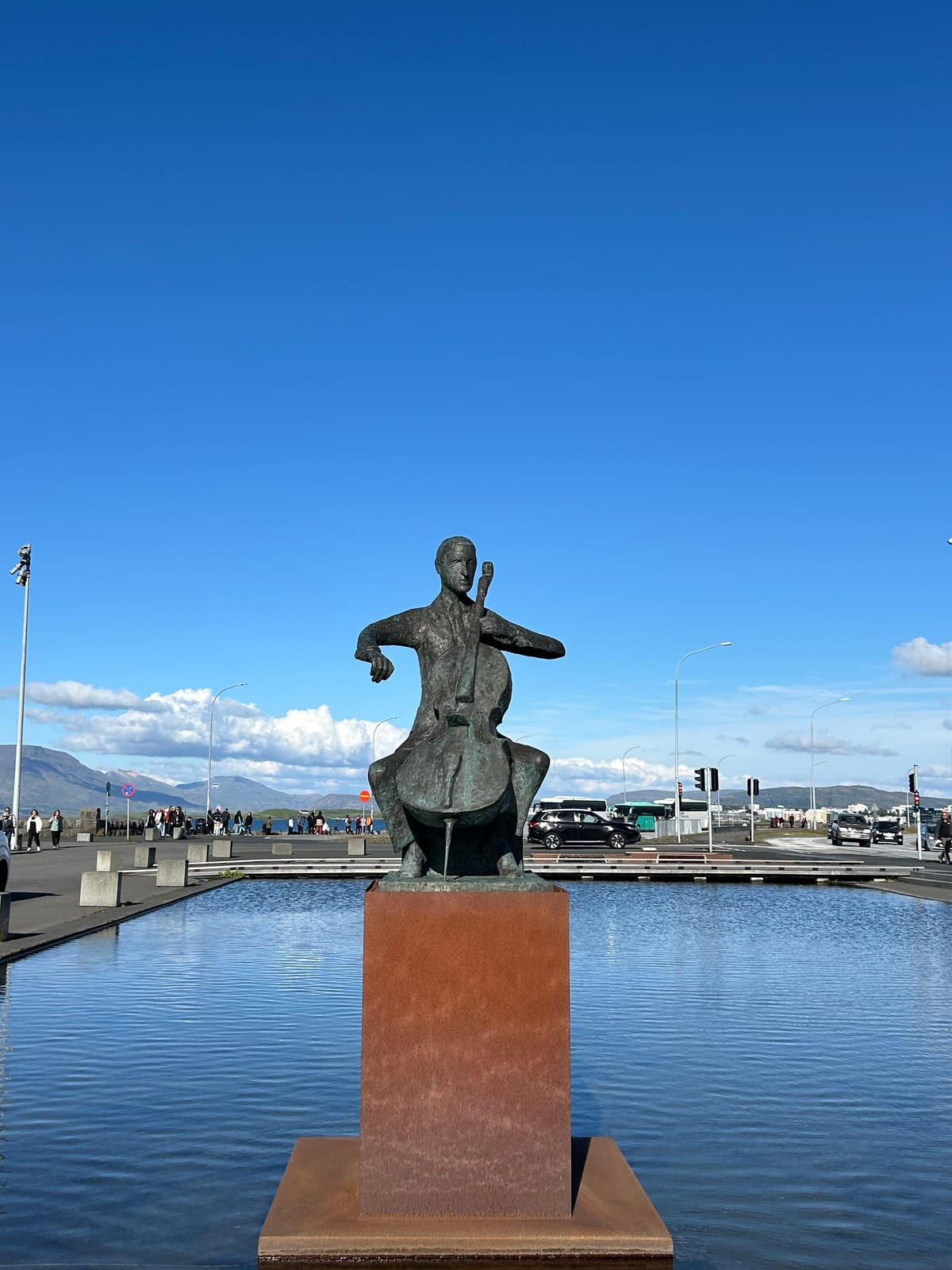 The Cellist, Reykjavík